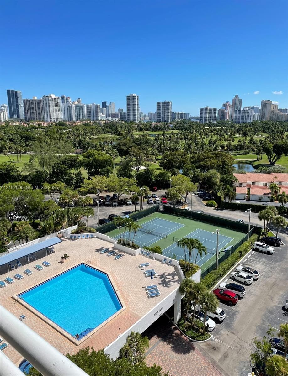 DELVISTA TOWERS CONDO 1 · #1216 in Aventura - Photo 5