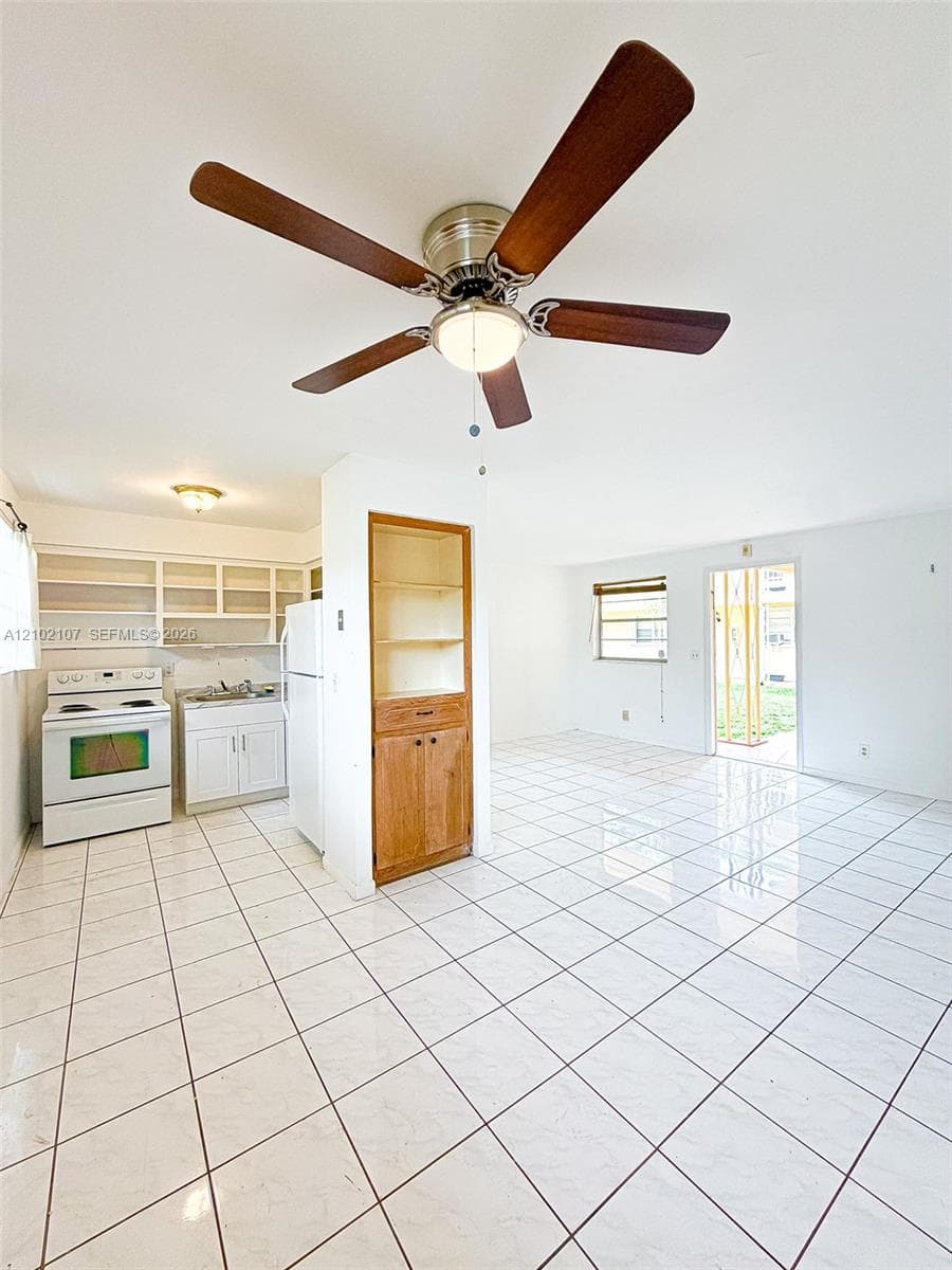 PRESIDENT GRANT APTS ASSO · #3 in Hollywood - Photo 2