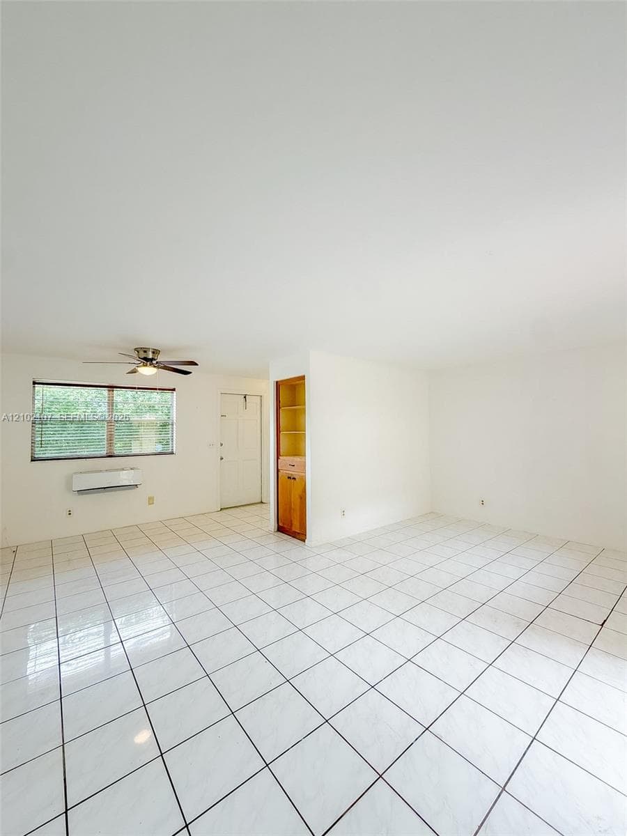 PRESIDENT GRANT APTS ASSO · #3 in Hollywood - Photo 8