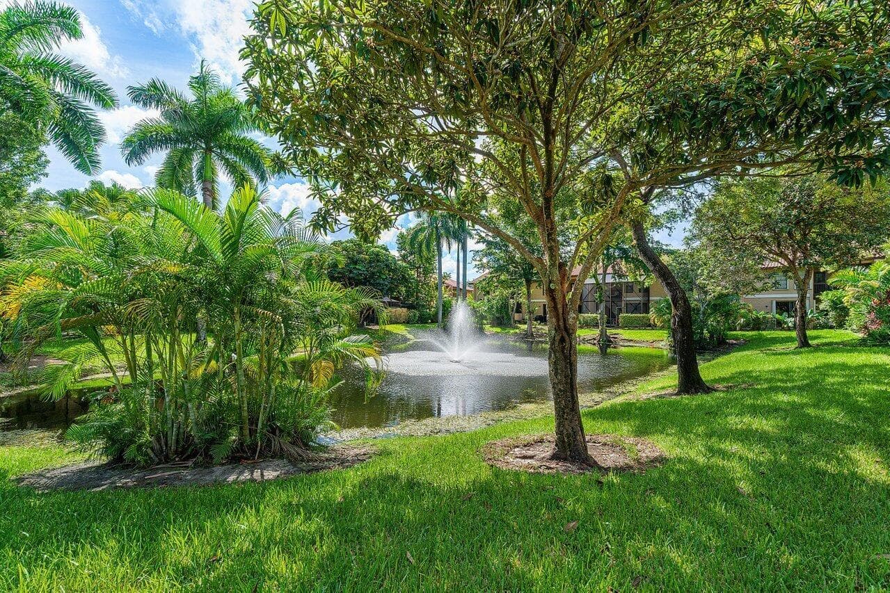 039-22068LasBrisasCircle-BocaRaton-FL-33