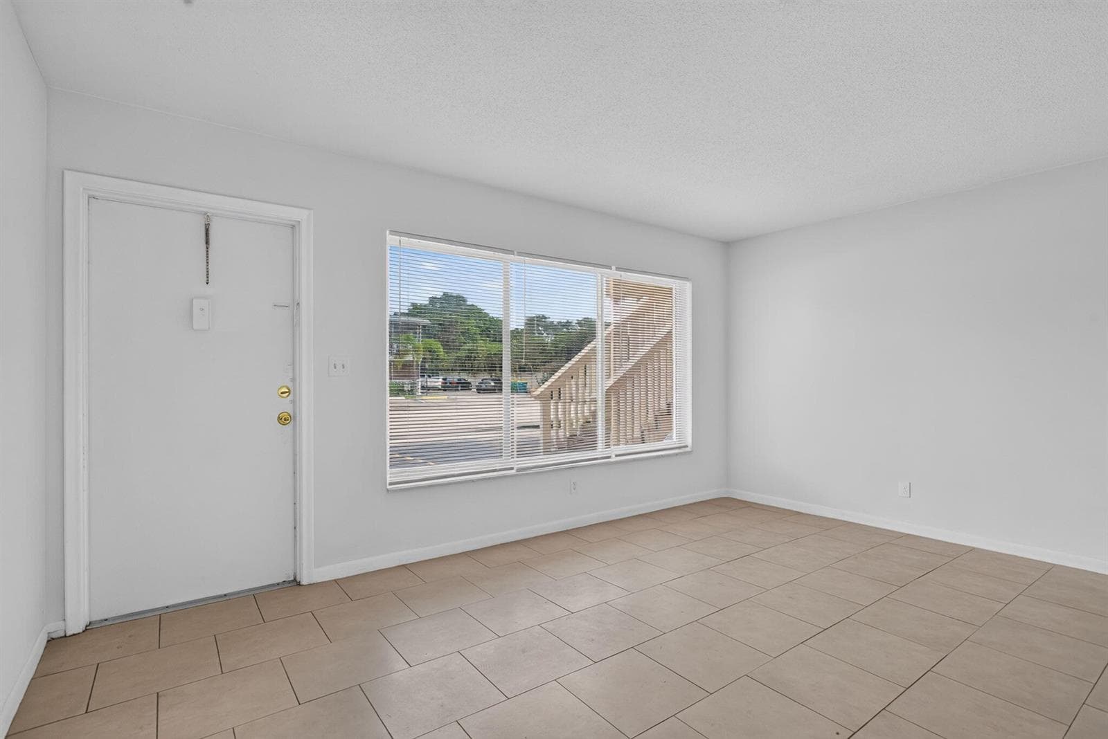 21-web-or-mls-2160-21