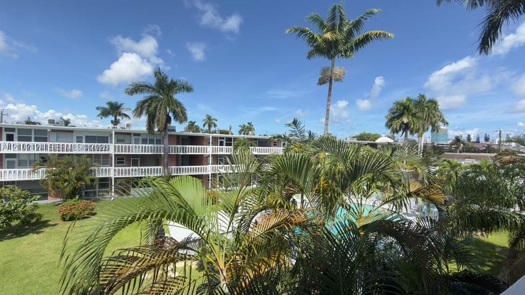 ELDORADO COUNTRY CLUB TOW · #24C in Hallandale Beach - Photo 15