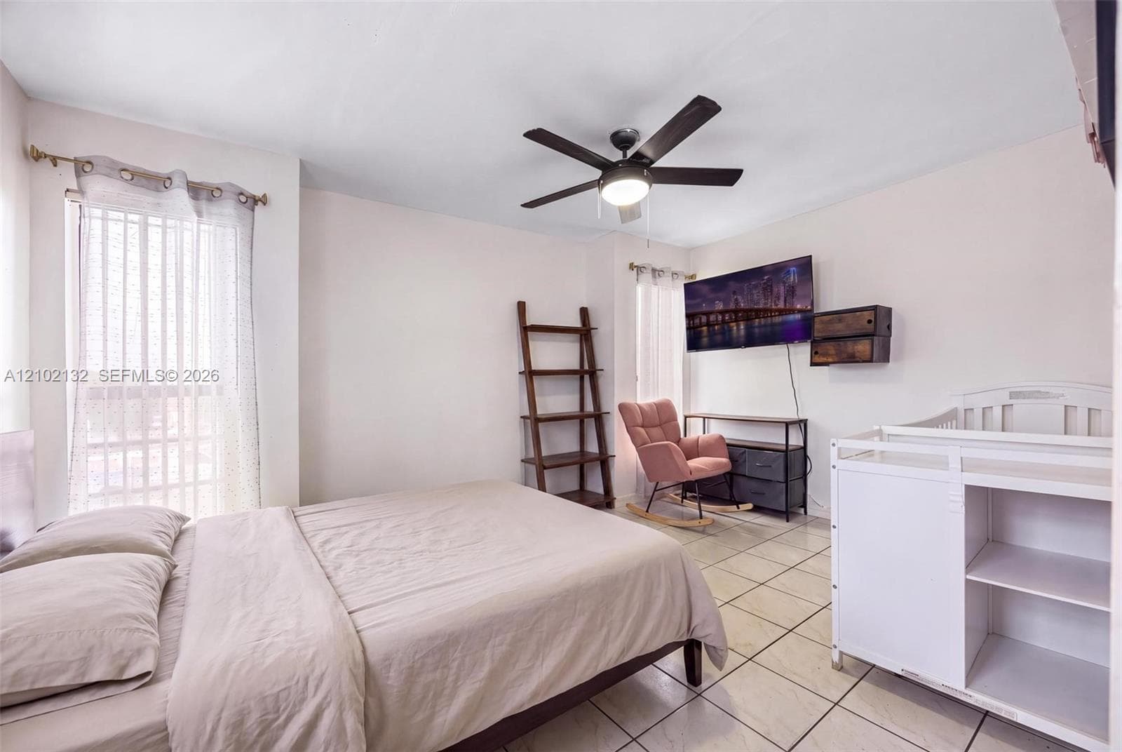 1746 W 58th St #1746 photo 12
