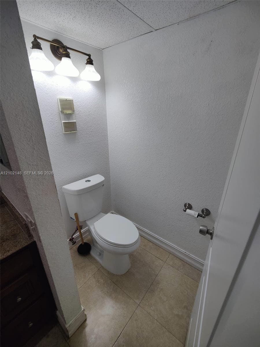 LAKE PLACE CONDOMINIUMS · #107 in West Palm Beach - Photo 26
