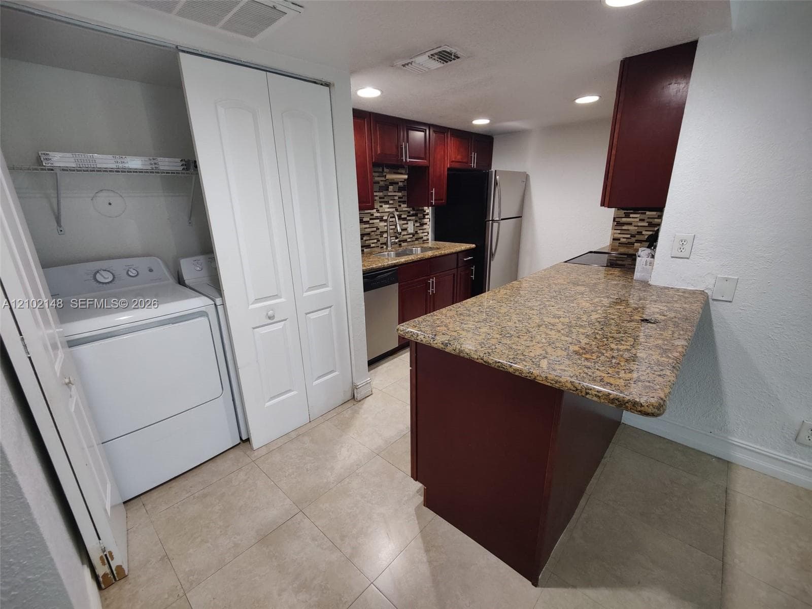 LAKE PLACE CONDOMINIUMS · #107 in West Palm Beach - Photo 15