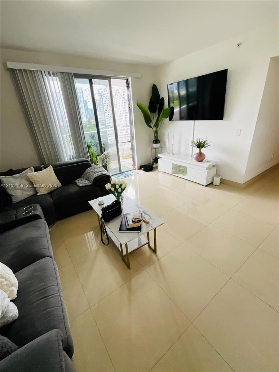 HAVANA LOFTS CONDO · #806 in Miami - Photo 14