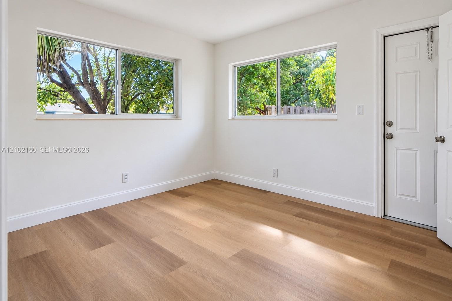 1201 NE 26th Ter photo 20