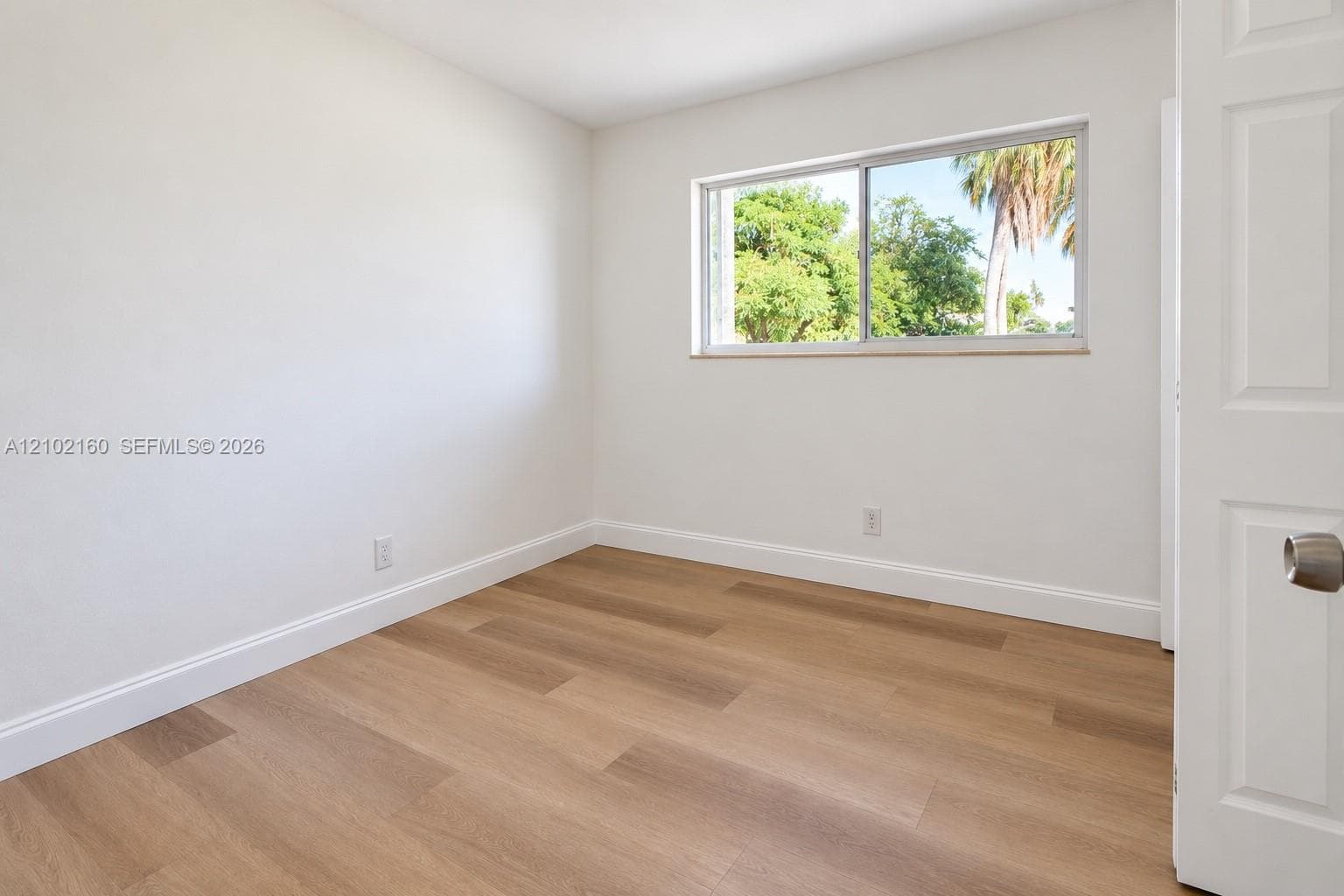 1201 NE 26th Ter photo 19