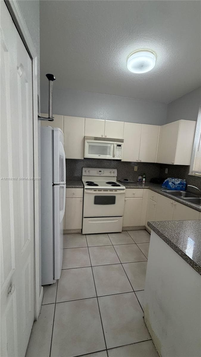 7030 NW 177th St #A104 photo 4