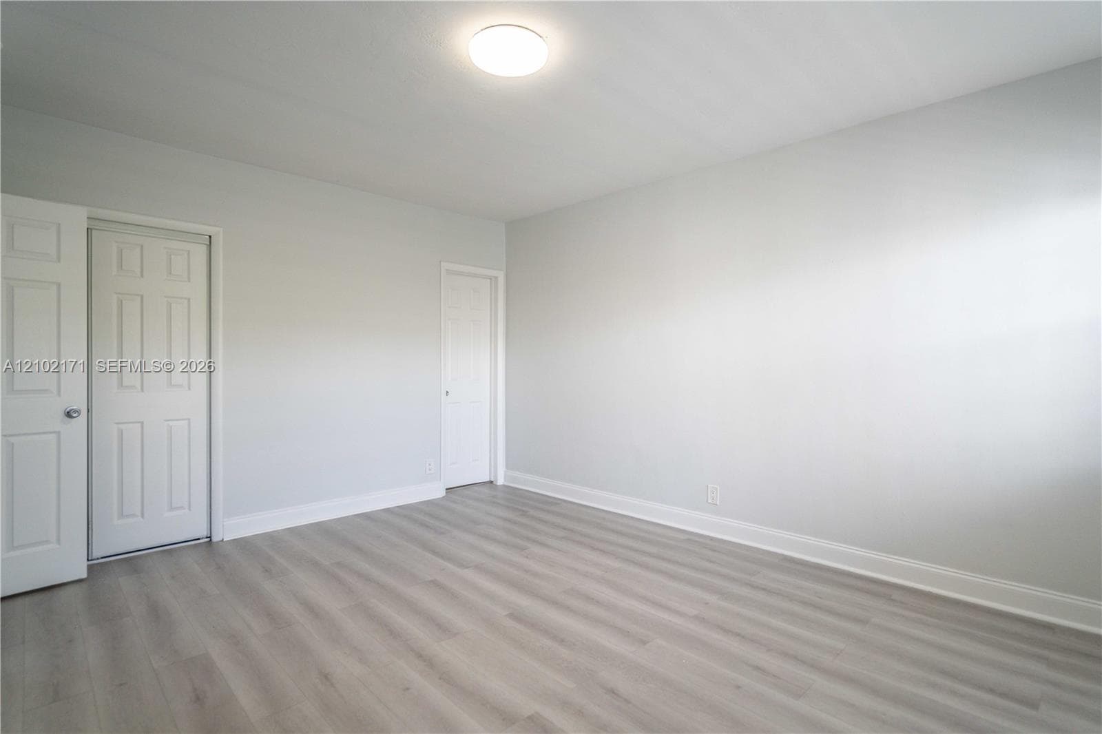 RITZ ROYAL PALM II CONDO · #7 in Miami Beach - Photo 12