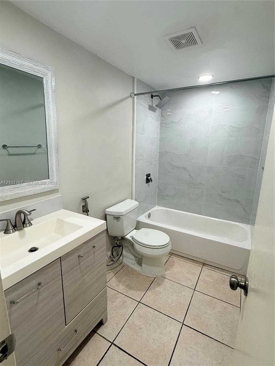 Woodside condominium · #108A in Miami - Photo 8