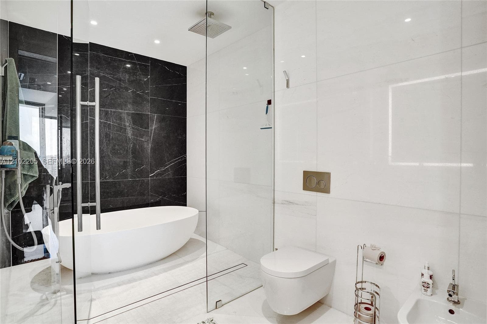 Aston Martin Residences · #2106W in Miami - Photo 26