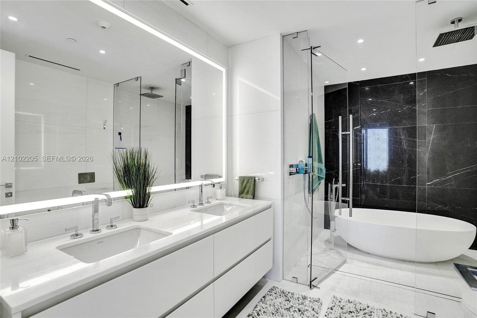 Aston Martin Residences · #2106W in Miami - Photo 25