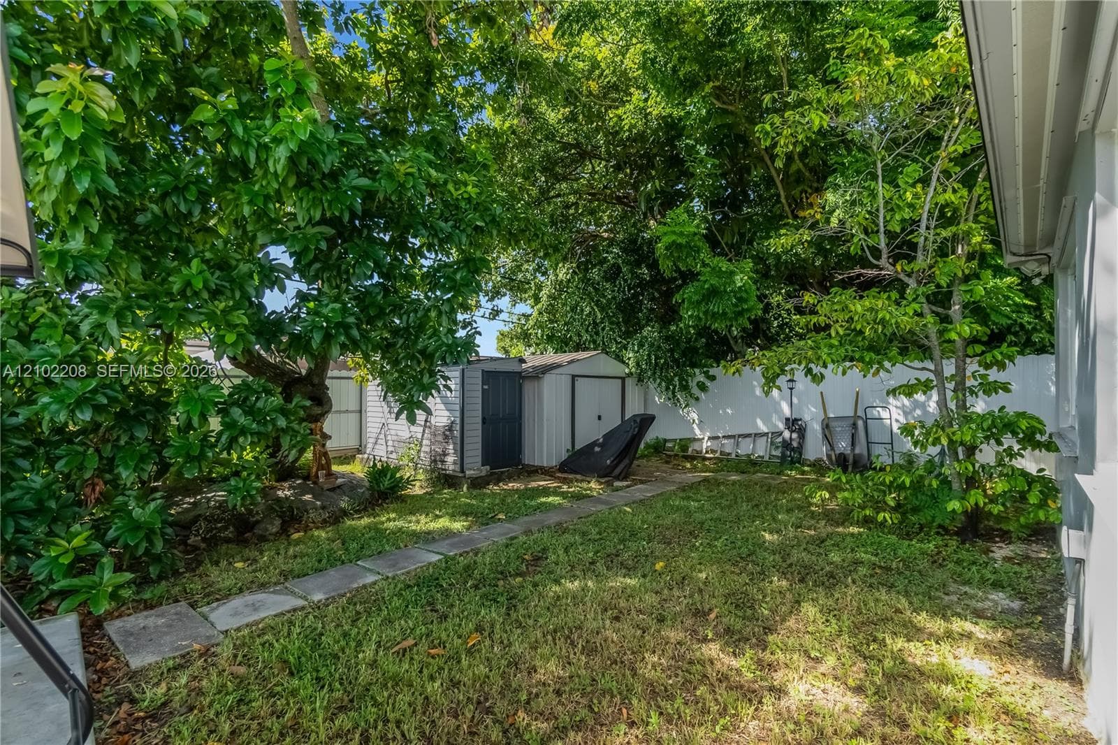 11080 SW 60th St photo 39