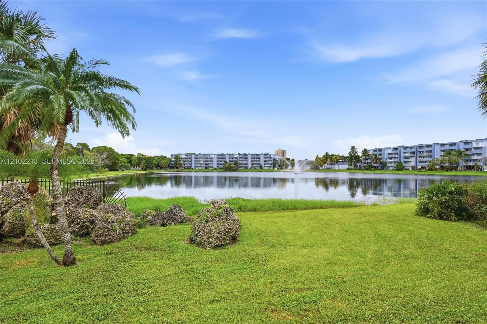 9135 Fontainebleau Blvd #2 photo 40