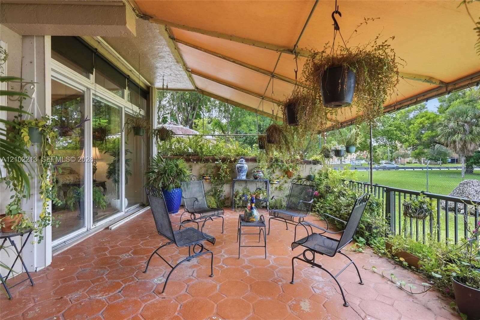 9135 Fontainebleau Blvd #2 photo 39