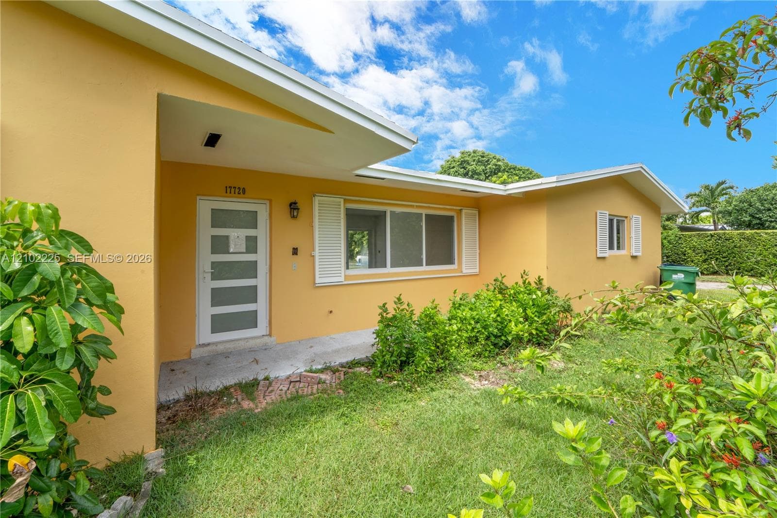 17720 SW 89th Ct photo 1
