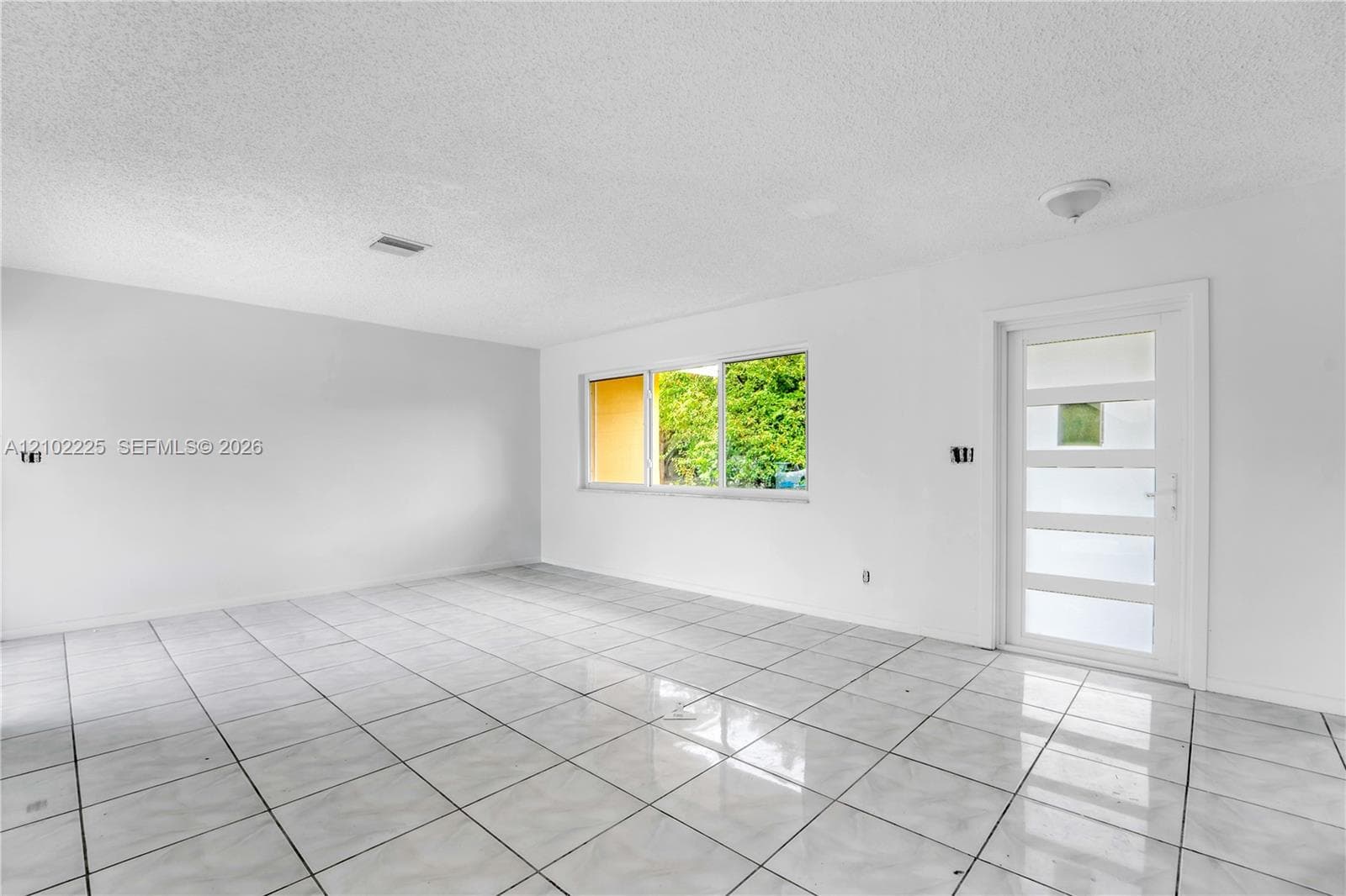17720 SW 89th Ct photo 4