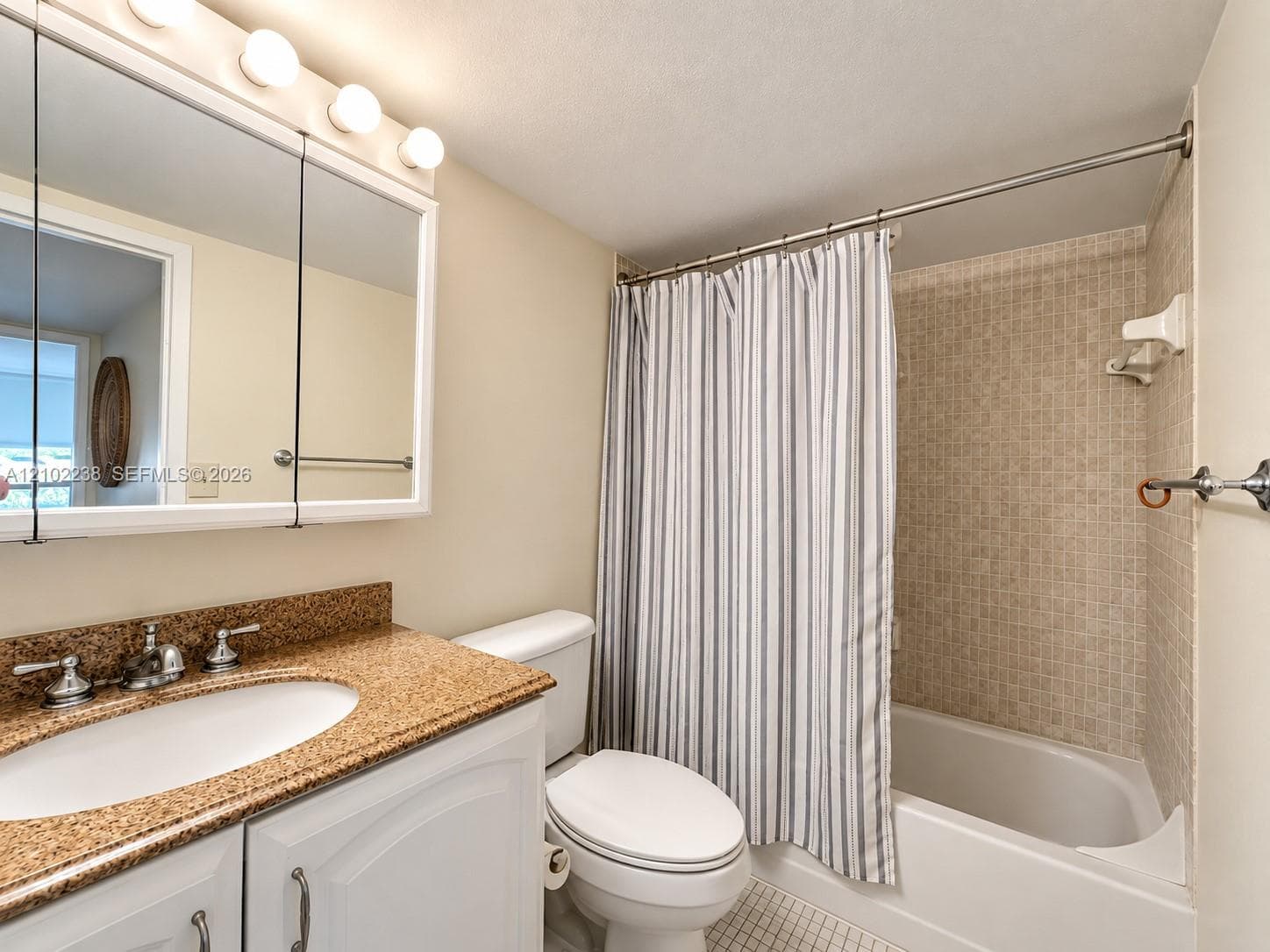 OCEANVIEW PARK CONDO · #127 in Hallandale Beach - Photo 14