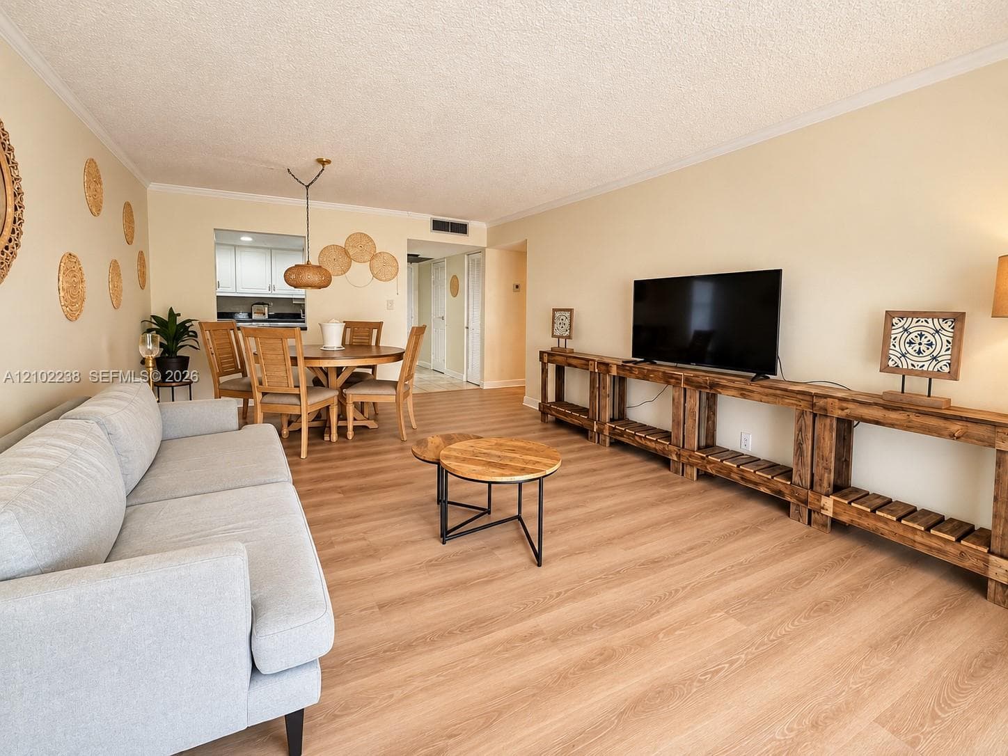 OCEANVIEW PARK CONDO · #127 in Hallandale Beach - Photo 4