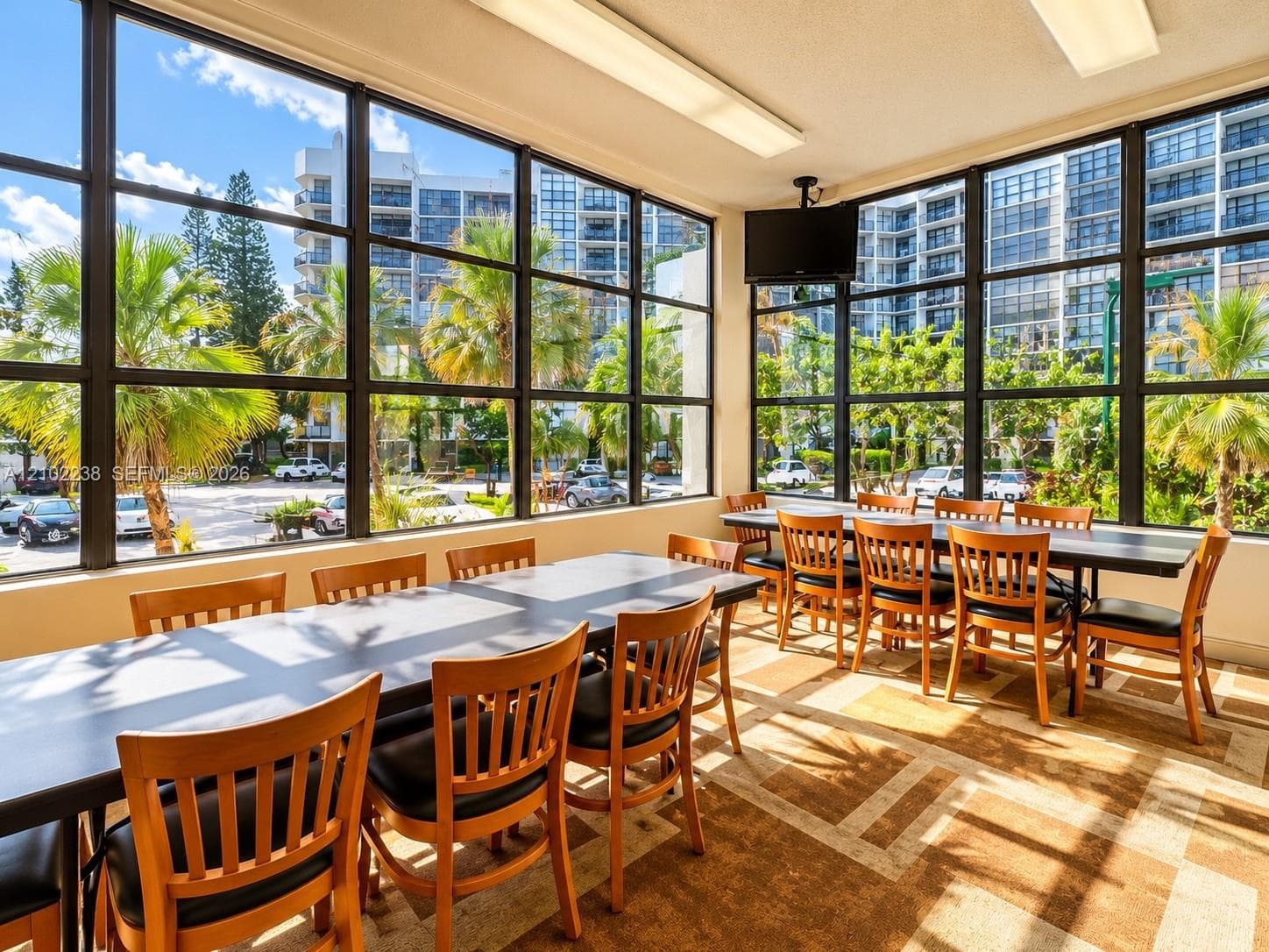 OCEANVIEW PARK CONDO · #127 in Hallandale Beach - Photo 21
