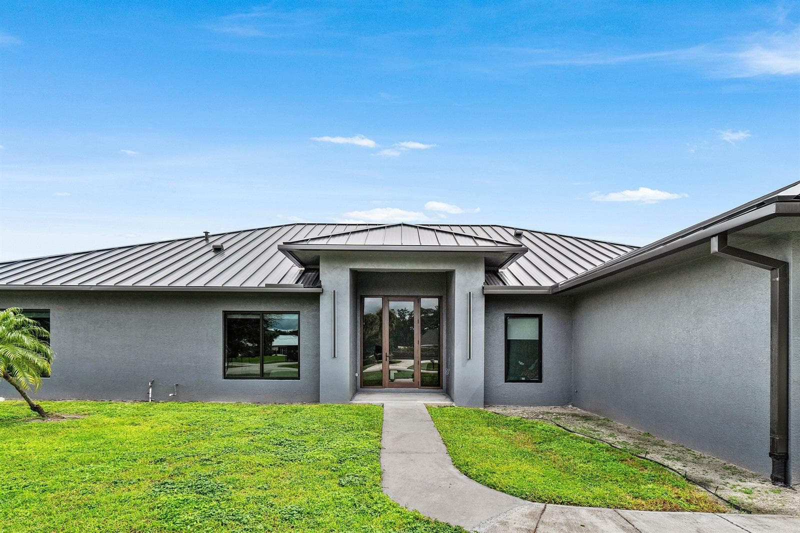 1050 Fairdale Way