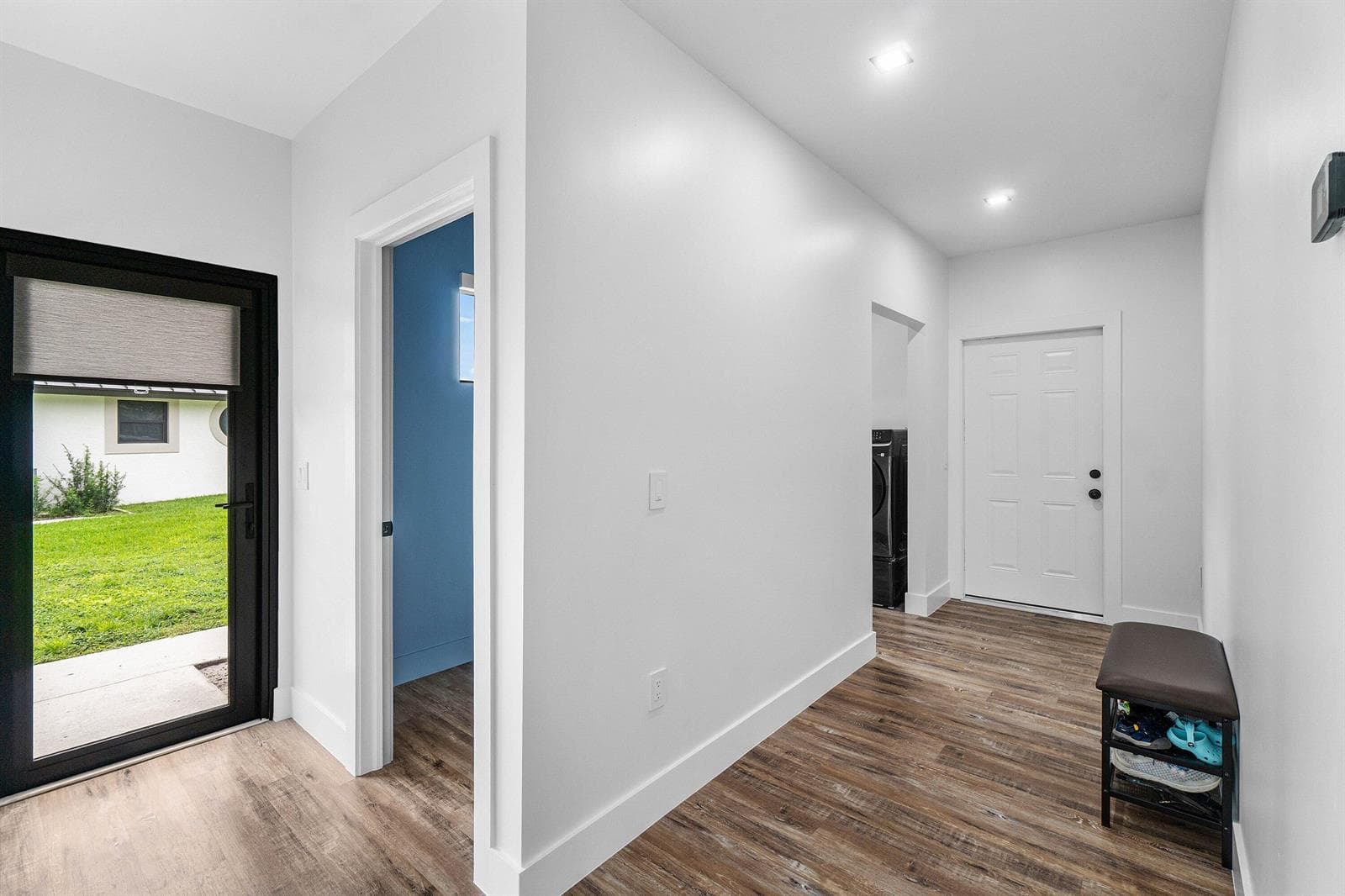 Hall to laundry/garage