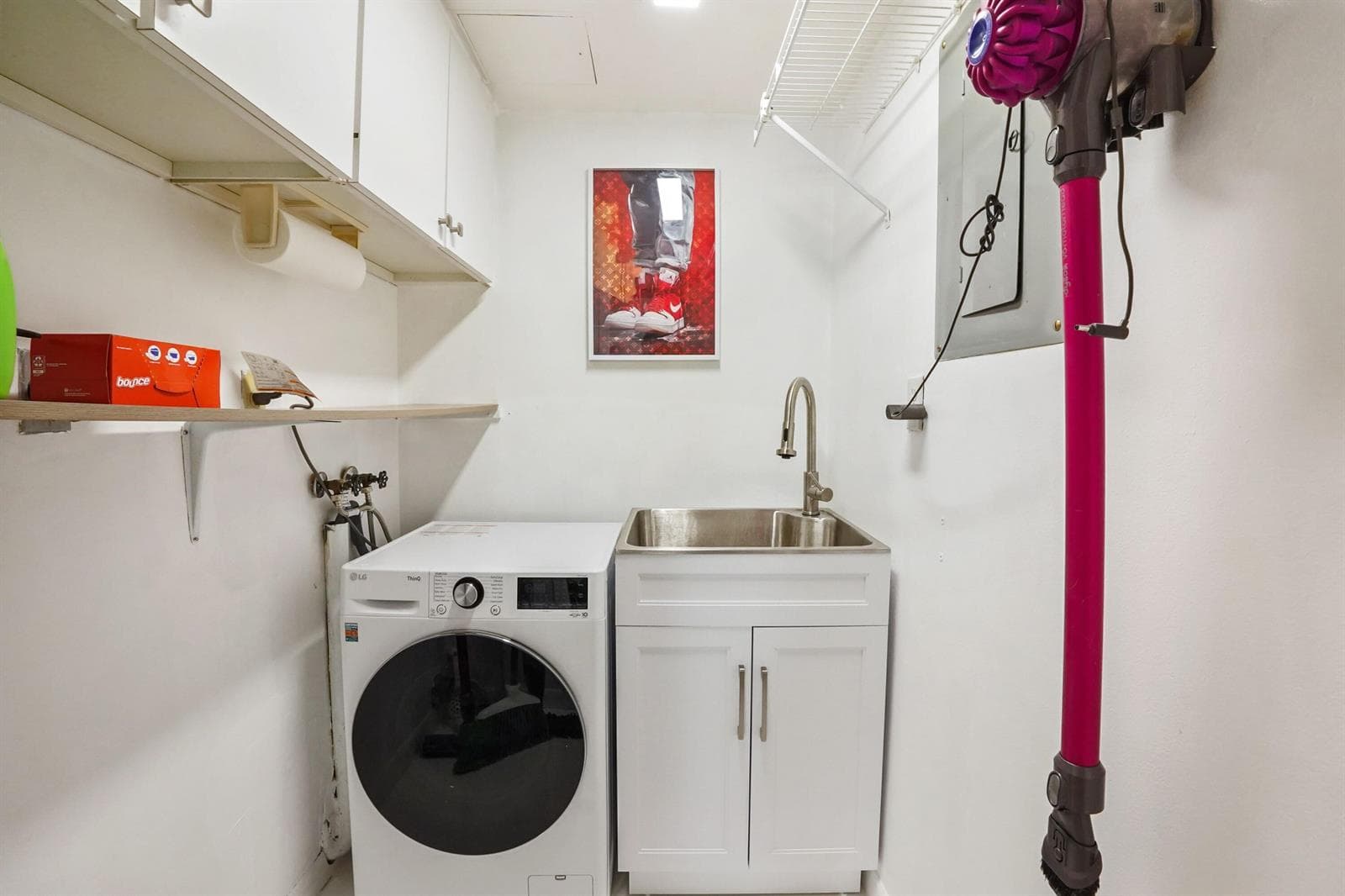 LAUNDRY
