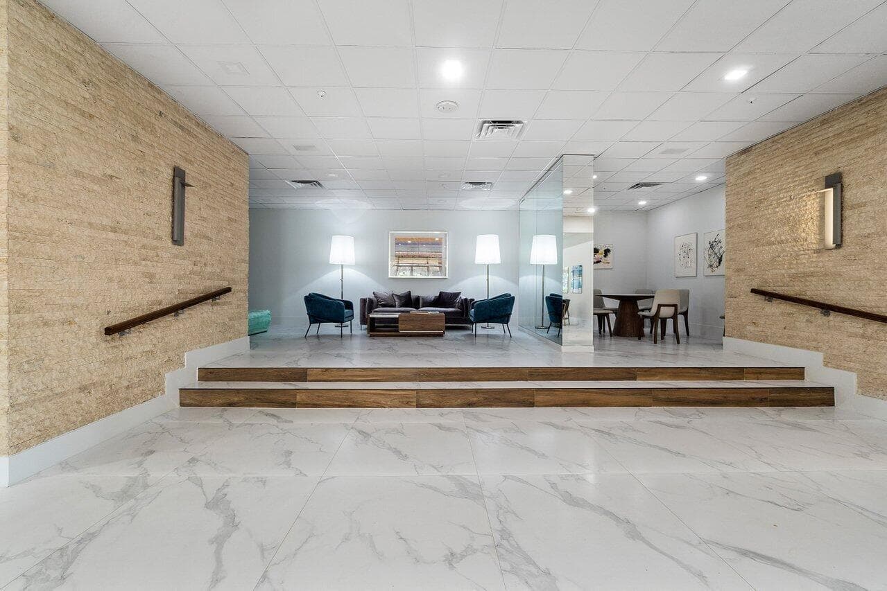 041-1900ConsulatePlace-WestPalmBeach-FL-