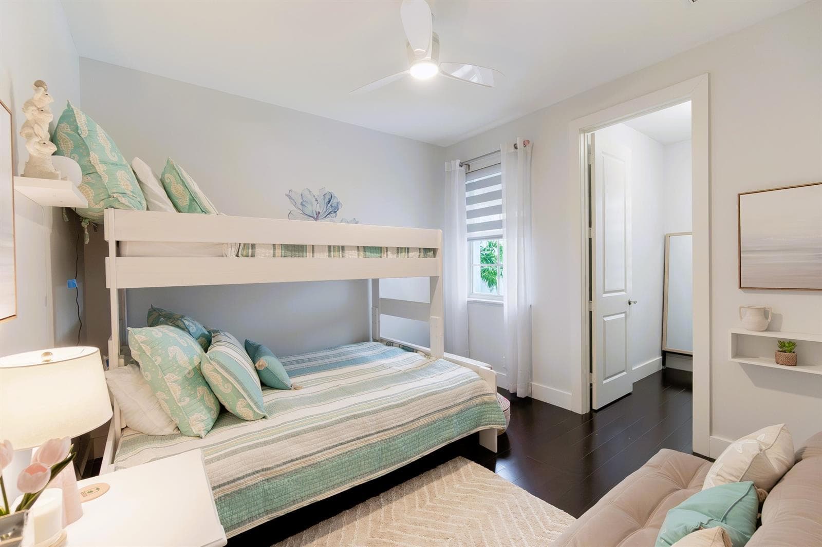 Guestroom 1