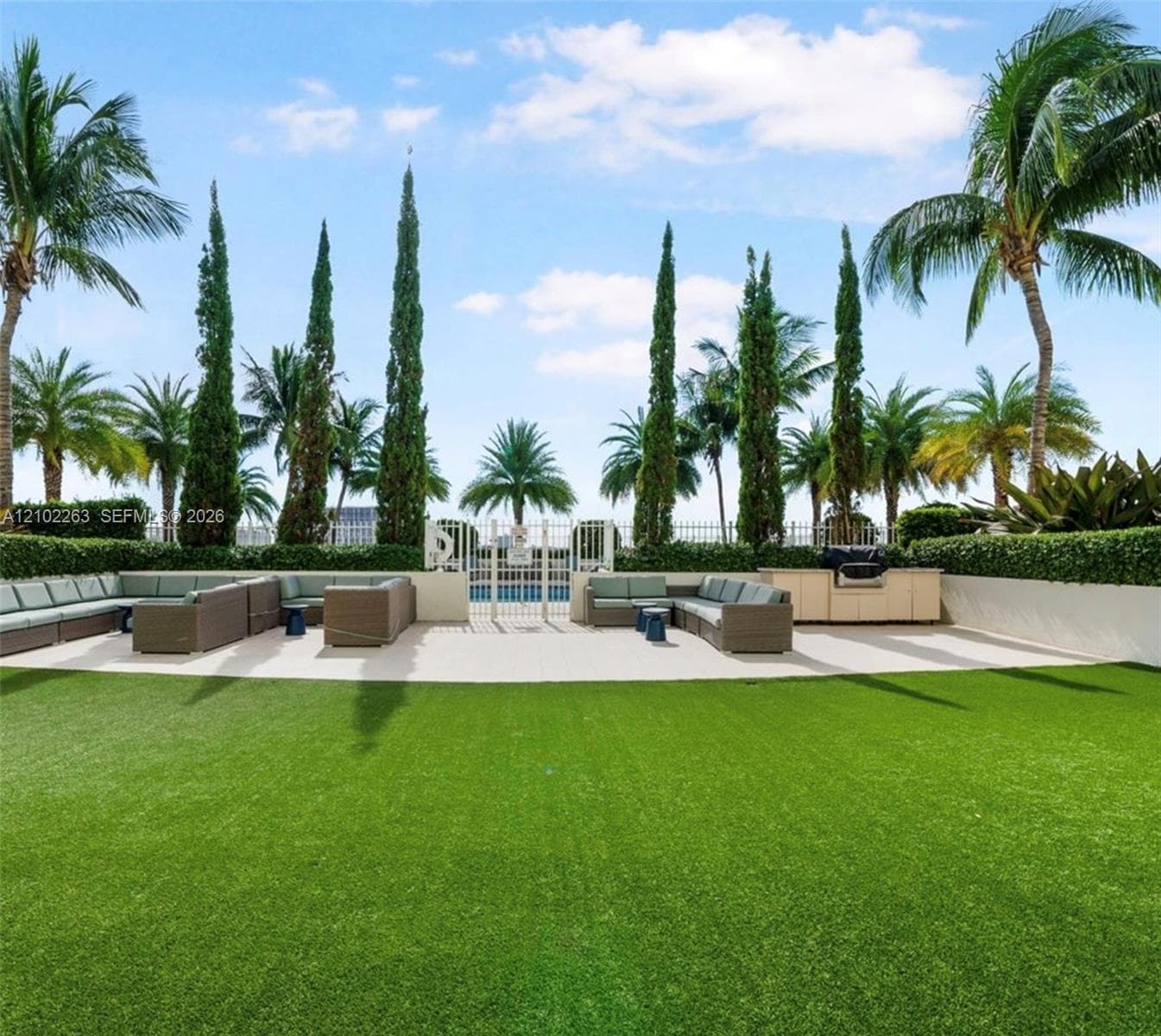 THE ASTON CONDO · #1419 in Miami - Photo 9
