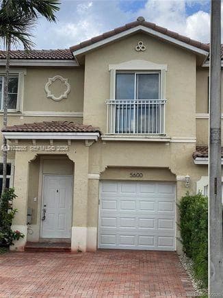 11352 NW 56th St photo 2
