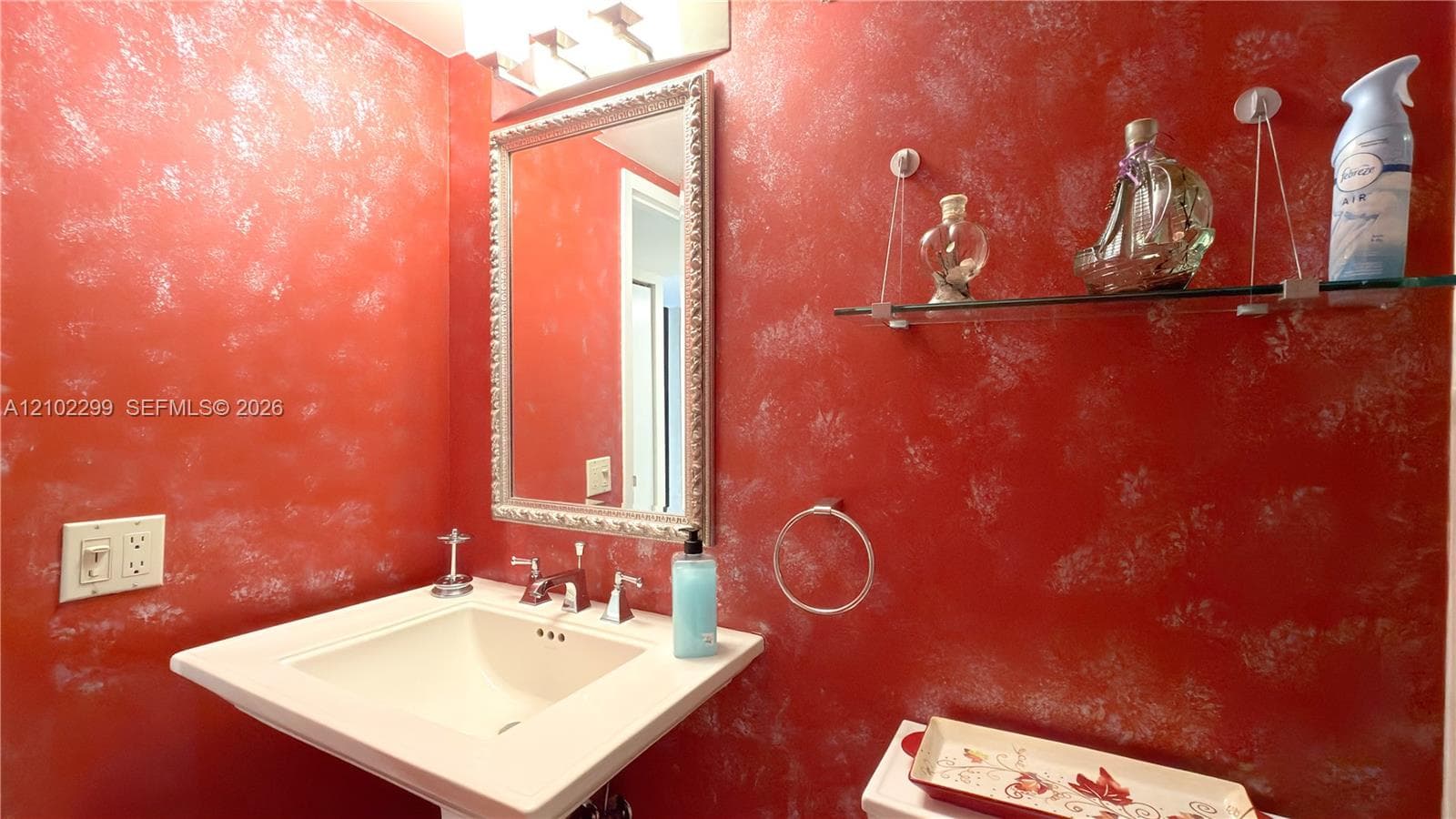 AVANT GARDE CONDO · #402 in Hallandale Beach - Photo 16