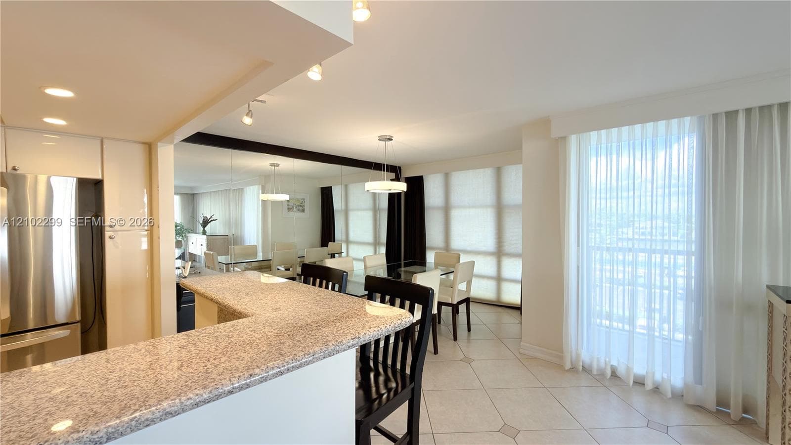 AVANT GARDE CONDO · #402 in Hallandale Beach - Photo 7