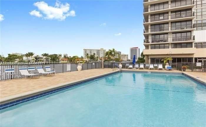 AVANT GARDE CONDO · #402 in Hallandale Beach - Photo 33