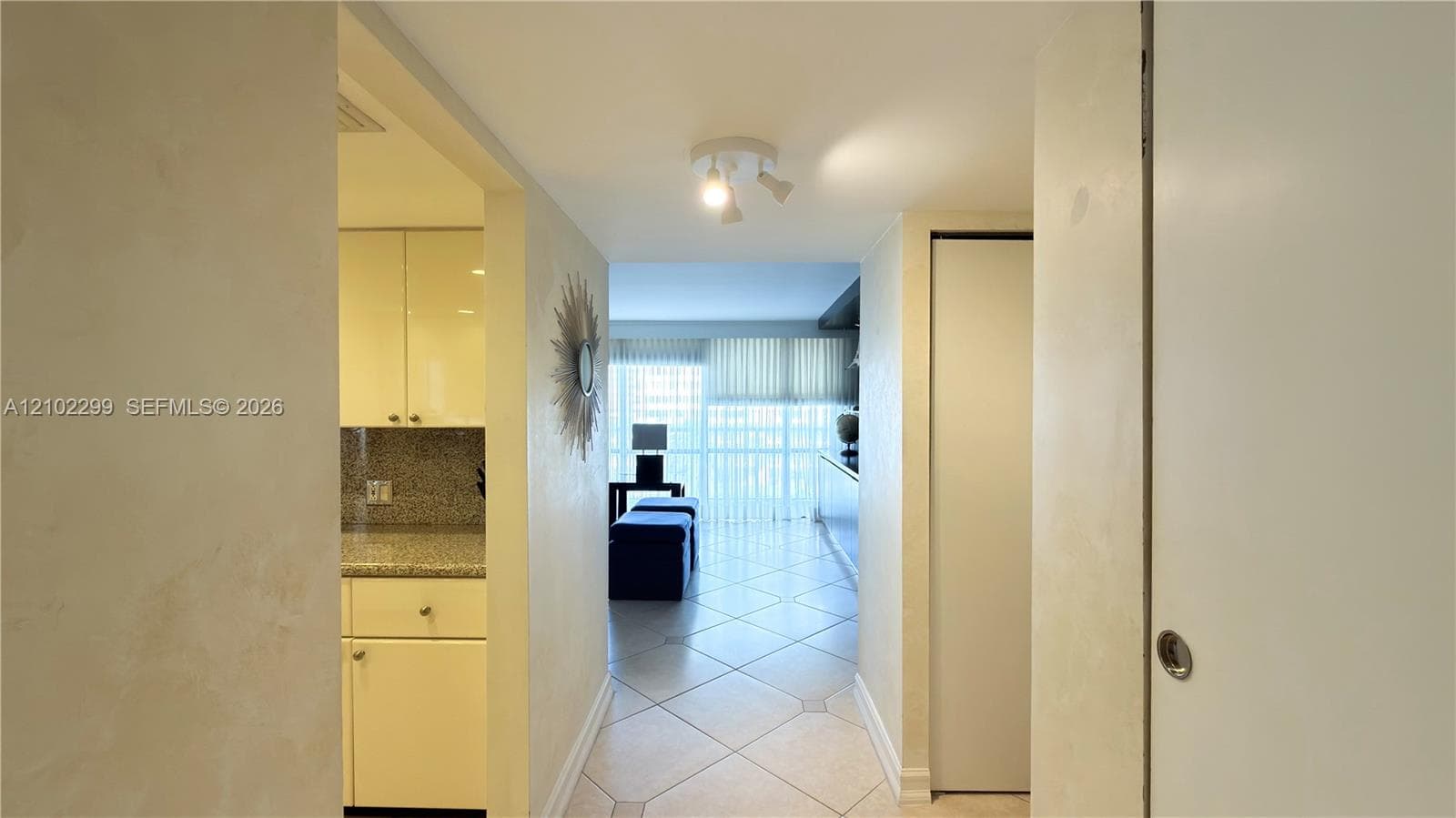 AVANT GARDE CONDO · #402 in Hallandale Beach - Photo 4
