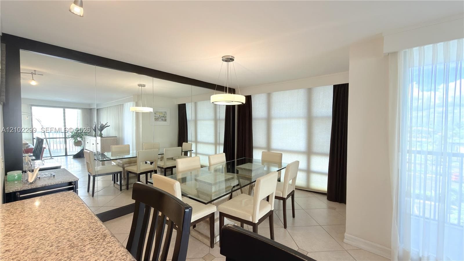 AVANT GARDE CONDO · #402 in Hallandale Beach - Photo 8