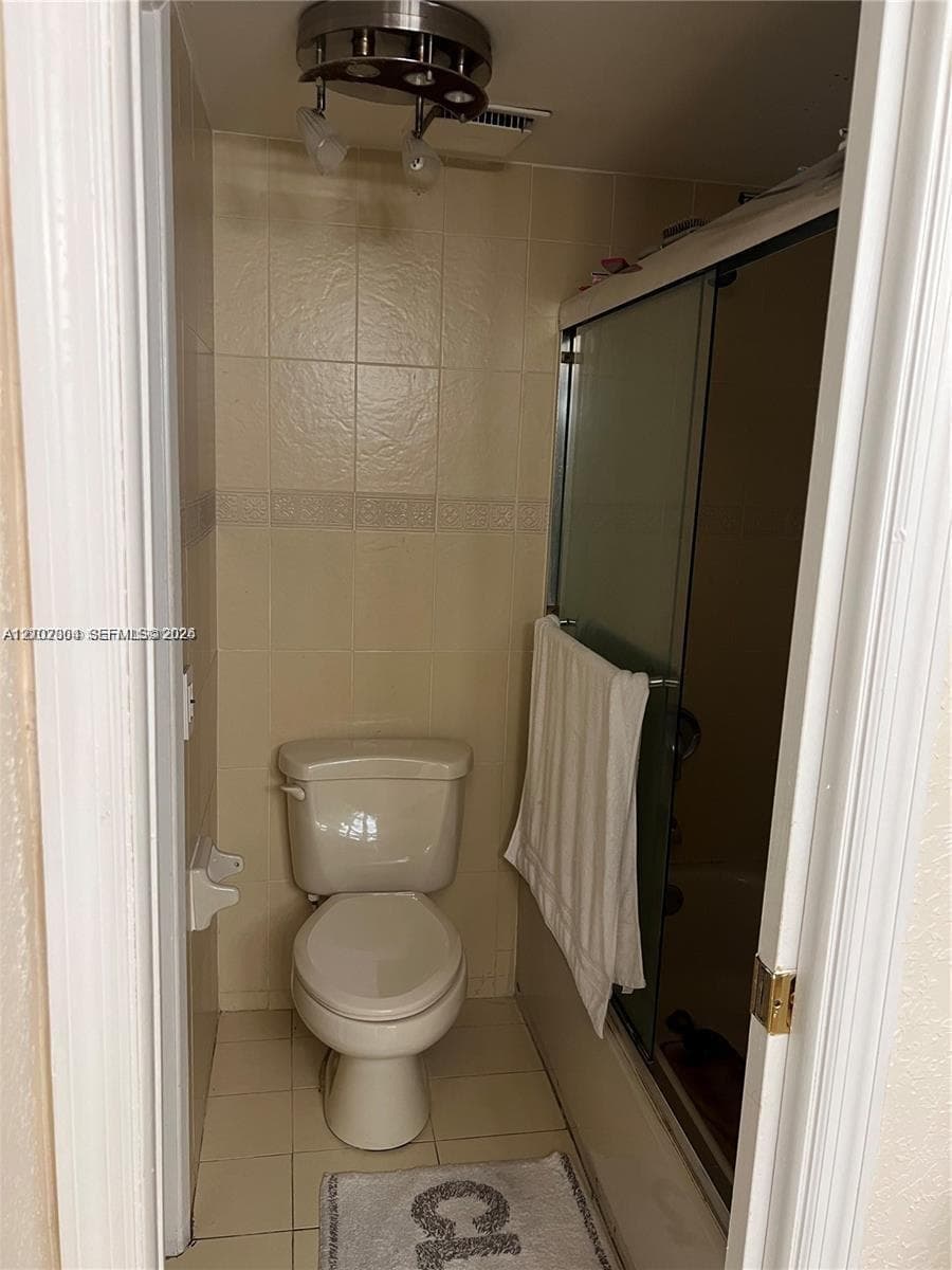 PINE LAKE VILLAGE CONDO · #203 in Miami - Photo 10