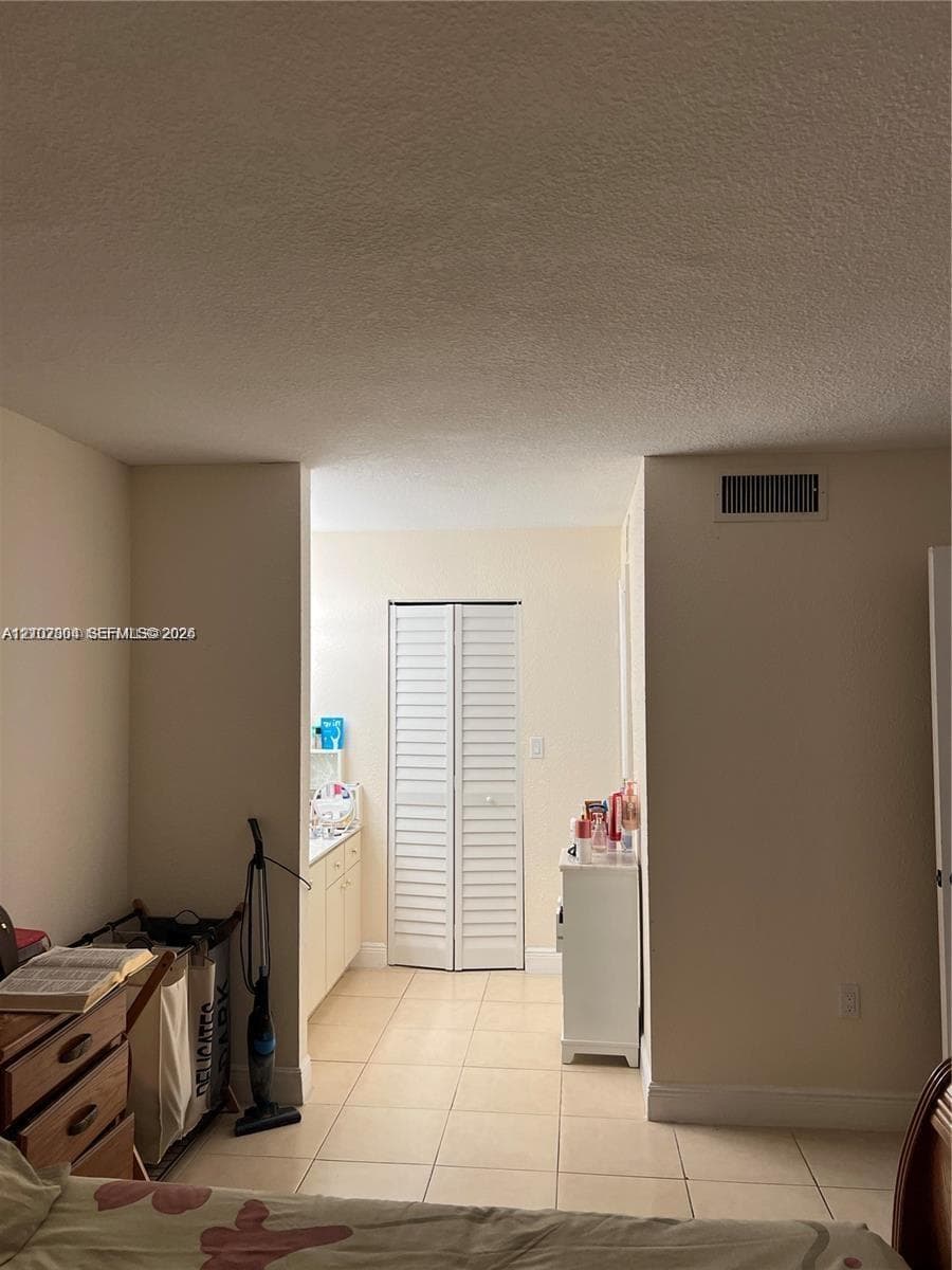 PINE LAKE VILLAGE CONDO · #203 in Miami - Photo 14