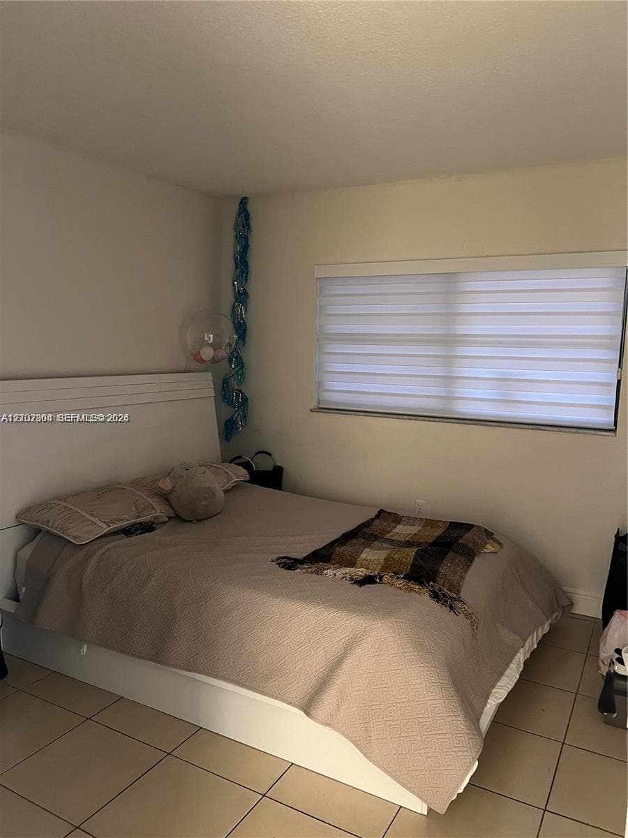 PINE LAKE VILLAGE CONDO · #203 in Miami - Photo 8