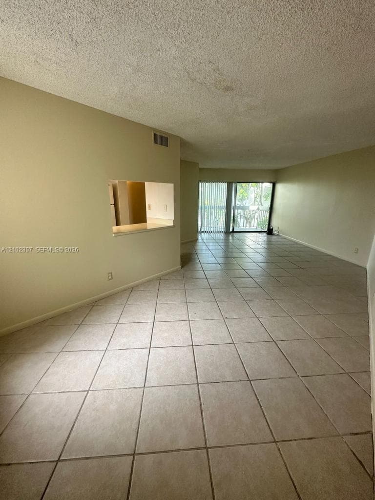 PRESIDENTIAL GOLFVIEW CON · #409 in West Palm Beach - Photo 7