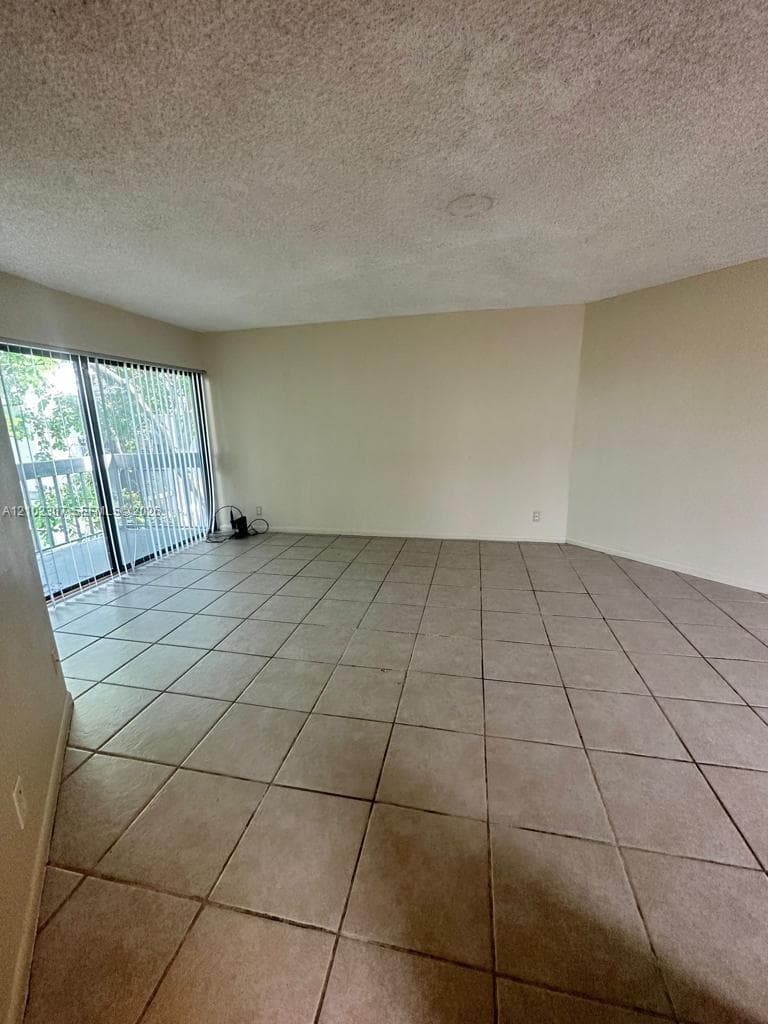 PRESIDENTIAL GOLFVIEW CON · #409 in West Palm Beach - Photo 14