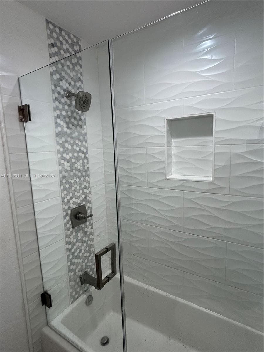 IBIS VILLA AT MIAMI GARDE · #3305 in Hialeah - Photo 23