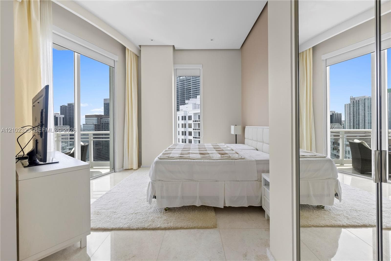 Asia Brickell Key · #3005 in Miami - Photo 18