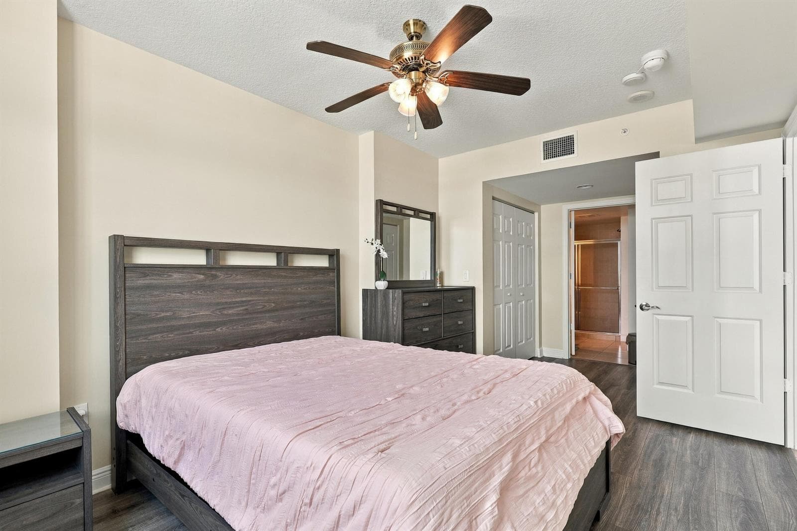 610 Clematis St. #706