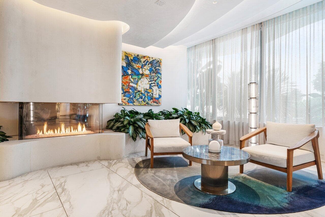 Foyer in lobby