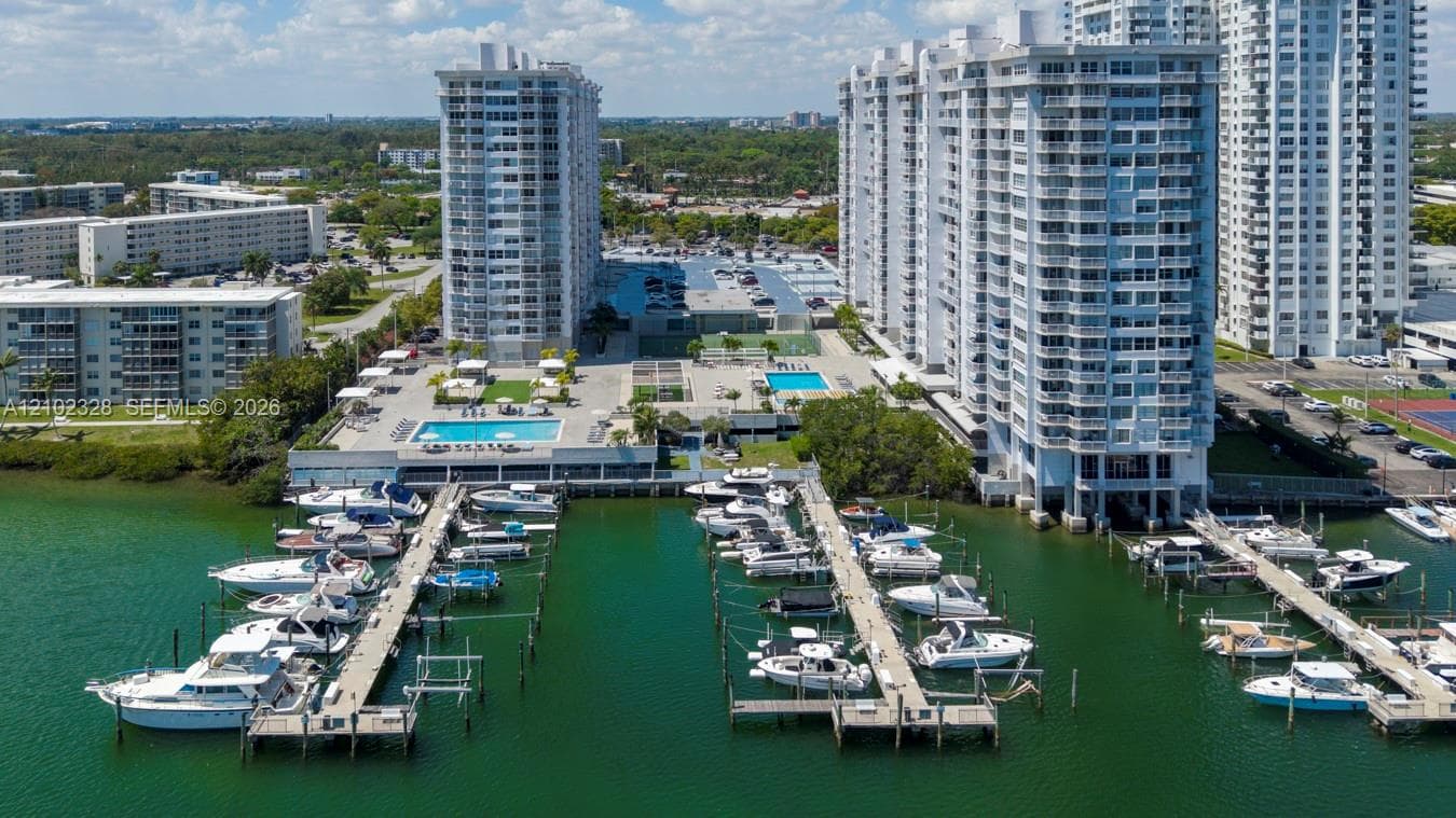 DEL PRADO MARINA · #903 in Aventura - Photo 20