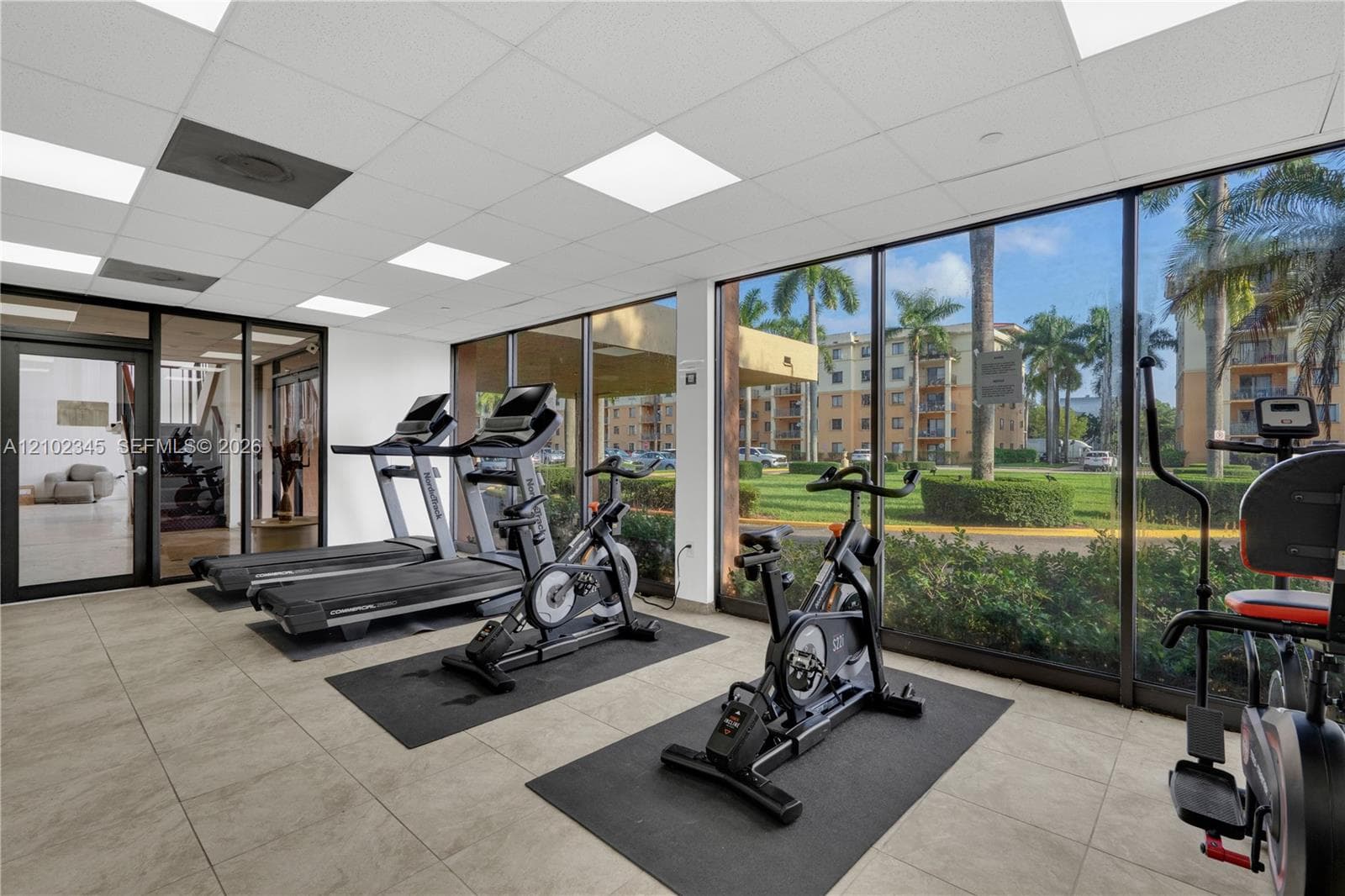 Keystone Courts · #E101 in Miami - Photo 32