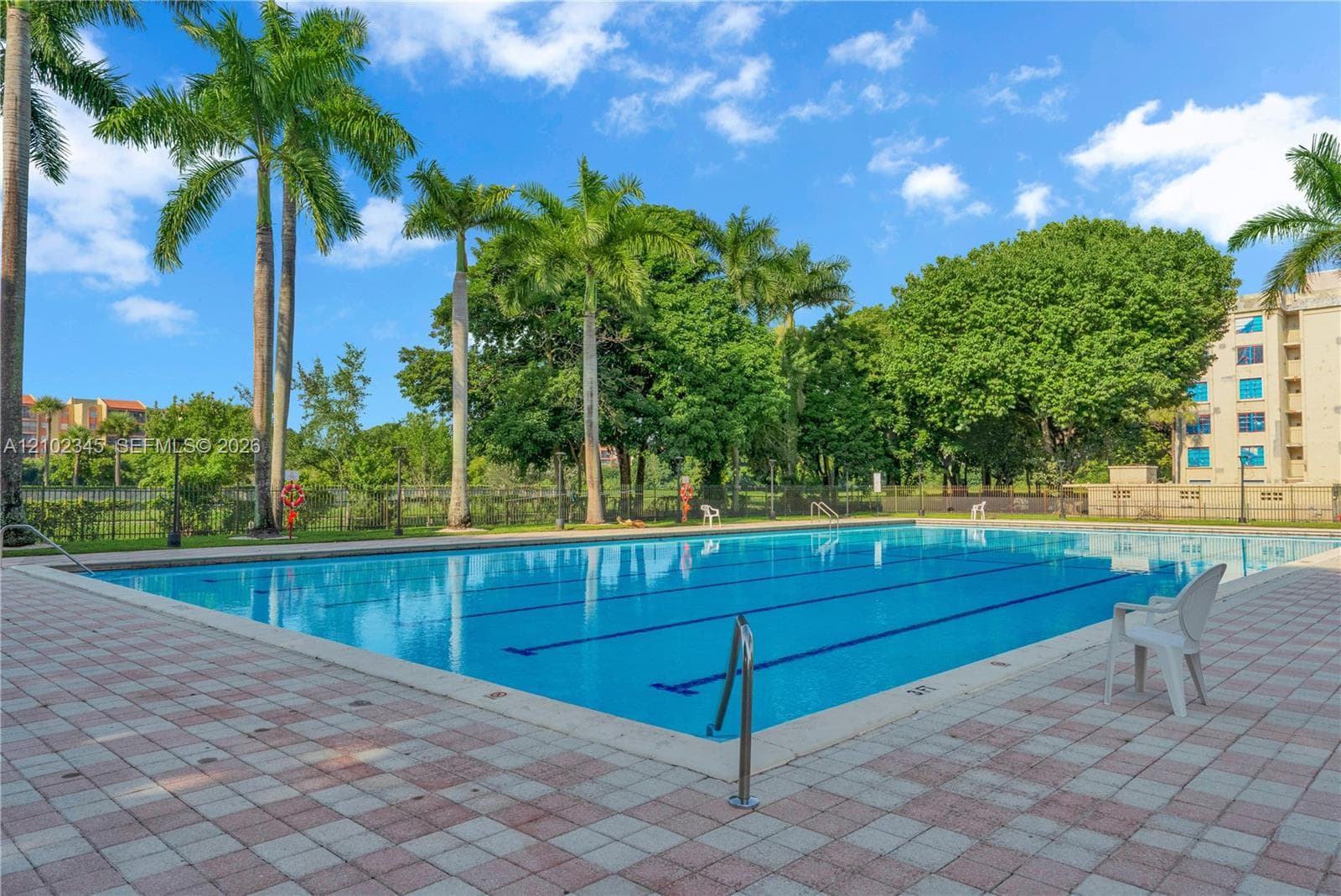 Keystone Courts · #E101 in Miami - Photo 28