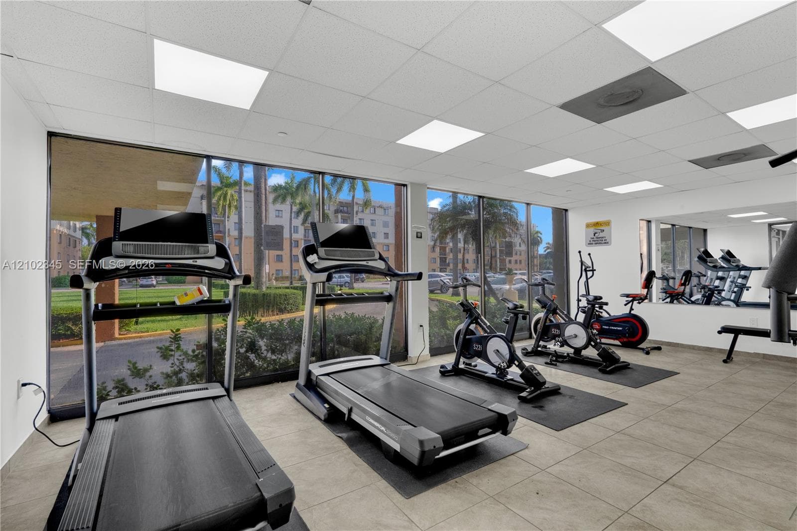 Keystone Courts · #E101 in Miami - Photo 33